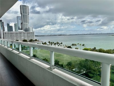 Alquiler de apartamento en 1800 Club 905