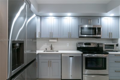 Aluguel de apartamento no Britannia at Quadomain 404