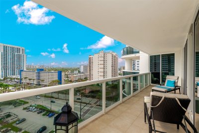 Alquiler de apartamento en Beach Club One 1105