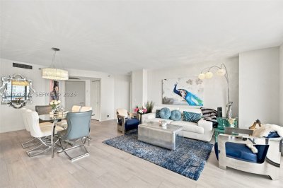 Aluguel de apartamento no Mystic Pointe 400 2003