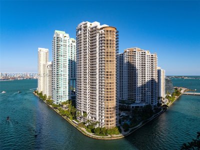 Comprar apartamento no Carbonell 3304