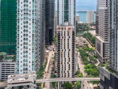 Comprar apartamento en MyBrickell Condo 2506