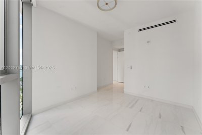 Aluguel de apartamento no Aston Martin Residences 1406