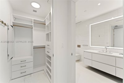 Aluguel de apartamento no Aston Martin Residences 1406