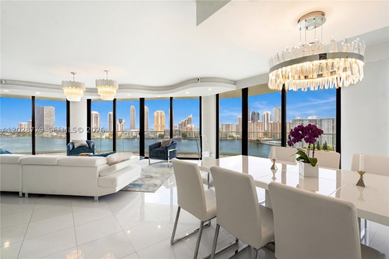 Condo for sale at Williams Island 2800 1605