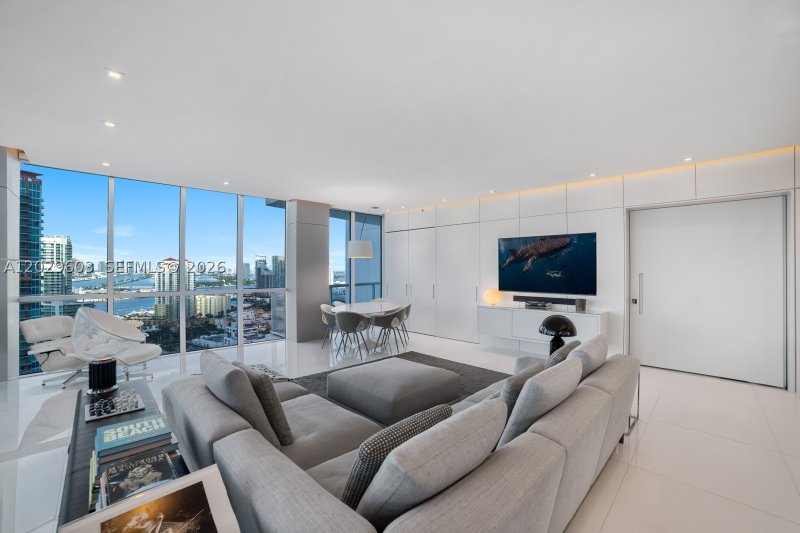 Alquiler de apartamento en Continuum II North 2903