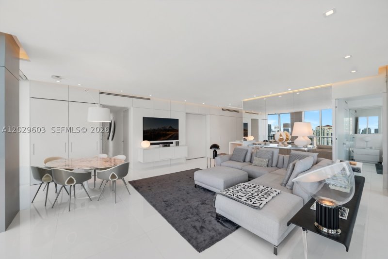 Alquiler de apartamento en Continuum II North 2903