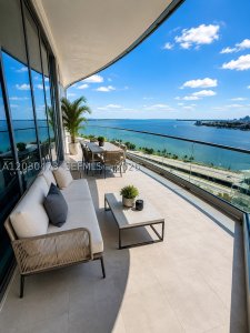 Comprar apartamento no Una Residences at Brickell 1503