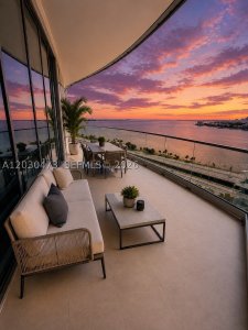 Una Residences at Brickell Apt #1503