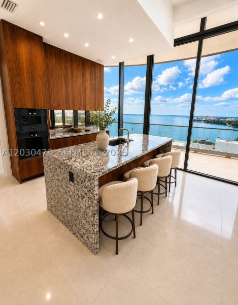 Comprar apartamento no Una Residences at Brickell 1503
