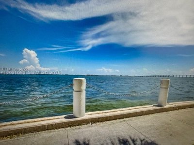 Bayshore Place Apt #1107C