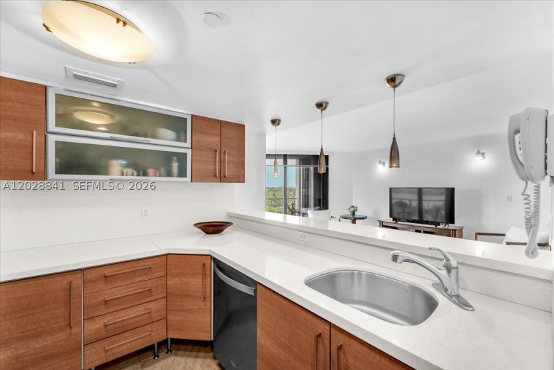 Condo for sale at Towers of Quayside 2 908