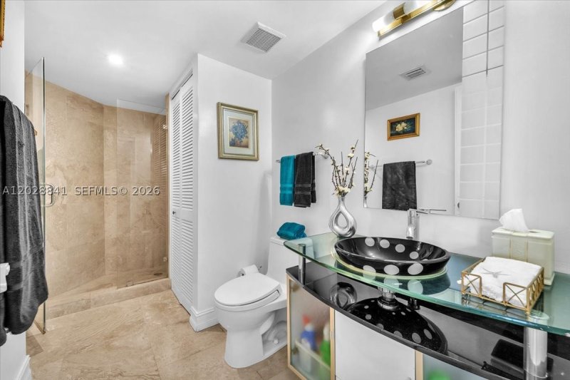 Condo for sale at Towers of Quayside 2 908
