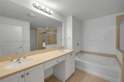 Comprar apartamento en Aventura Marina 503