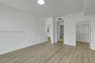 Comprar apartamento en Aventura Marina 503