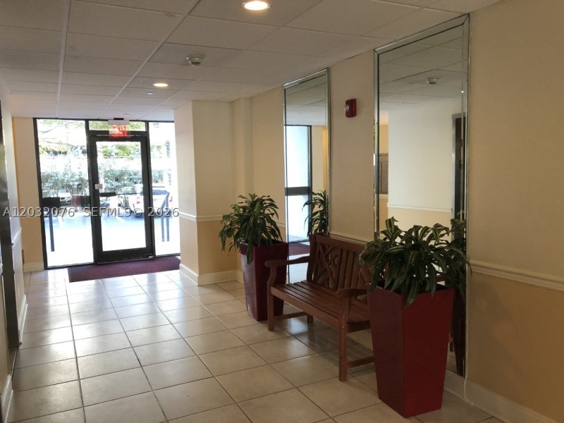 Apartment for rent at Island Breakers 4B