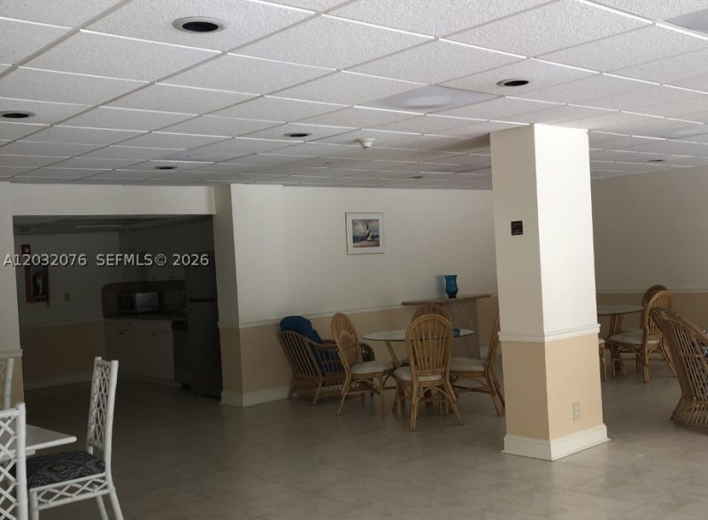 Apartment for rent at Island Breakers 4B