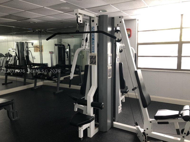 Apartment for rent at Island Breakers 4B