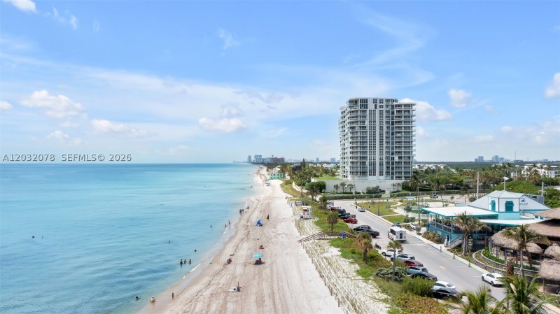 Apartment for rent at Renaissance on the Ocean 1501