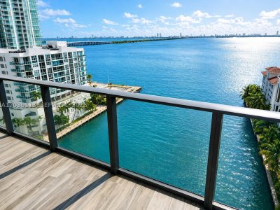 Icon Bay Apt #1408
