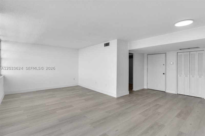 Condo for sale at Majorca Towers 704