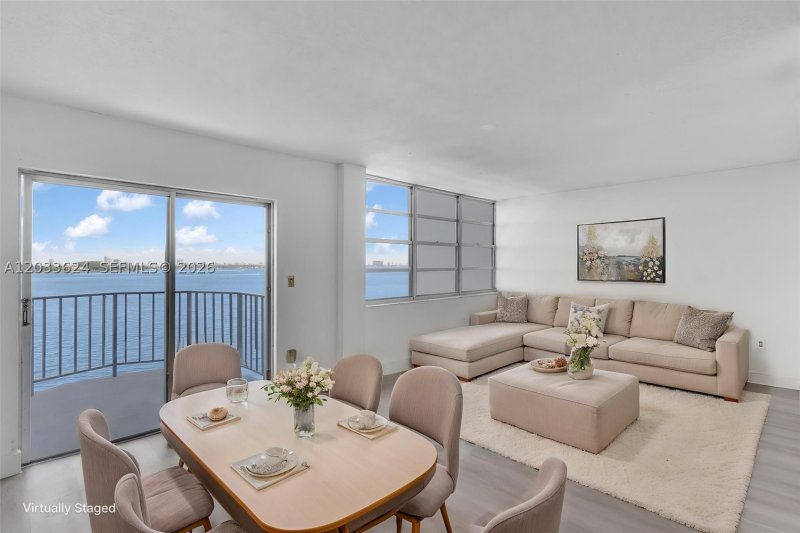 Condo for sale at Majorca Towers 704