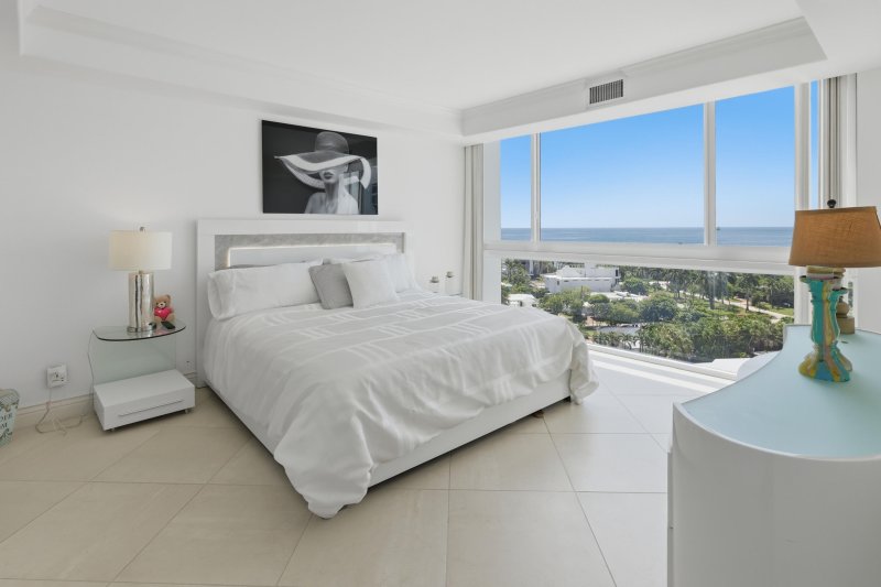 Apartment for rent at Embassy Towers 10c