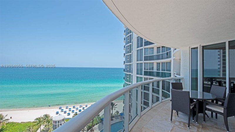 Condo for sale at Ocean Four 1508