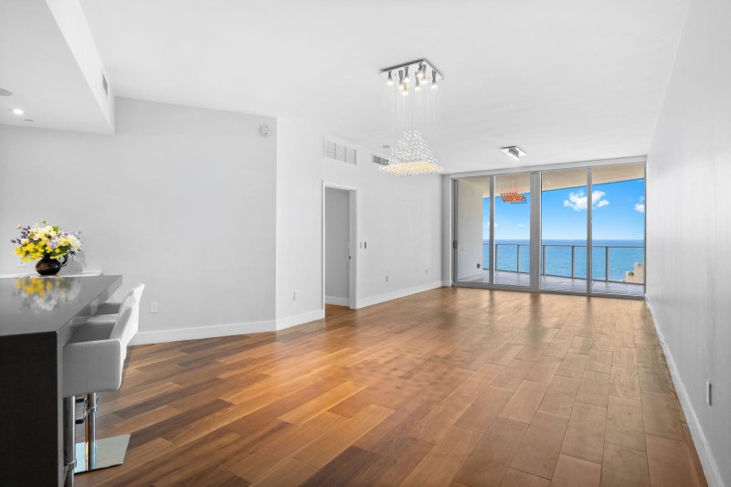 Condo for sale at Paramount Fort Lauderdale 1103