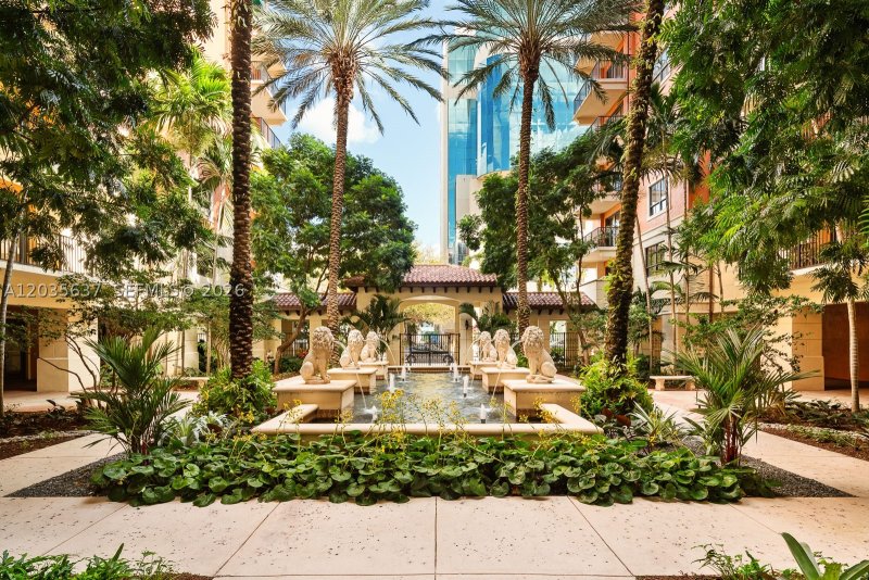 Condos for sale at 100 Andalusia