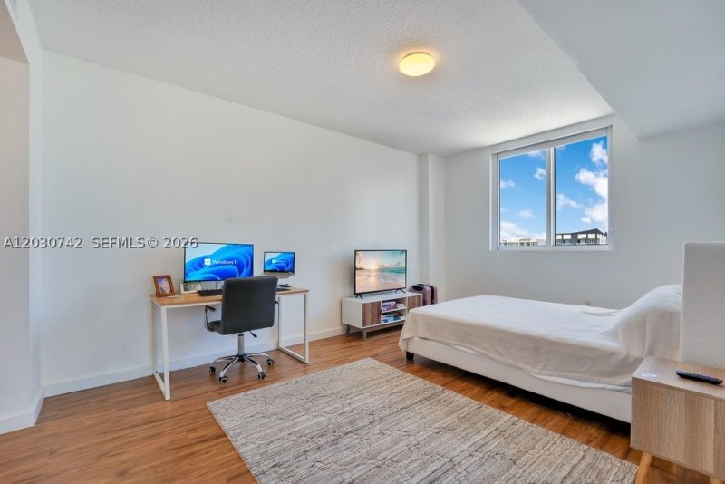 Apartment for rent at 23 Biscayne Bay 1406