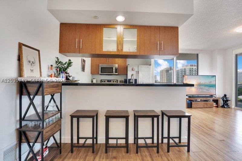 Apartment for rent at 23 Biscayne Bay 1406