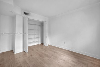 Aluguel de apartamento no Virginia Pointe 24