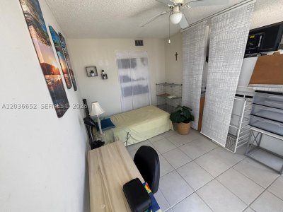 Comprar apartamento no 200 Leslie 324