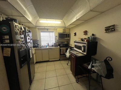 Comprar apartamento no 200 Leslie 324