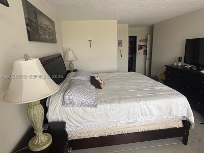 Comprar apartamento no 200 Leslie 324