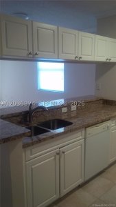 Alquiler de apartamento en Porto Bellagio 3113