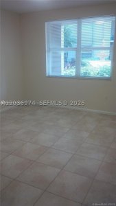 Alquiler de apartamento en Porto Bellagio 3113