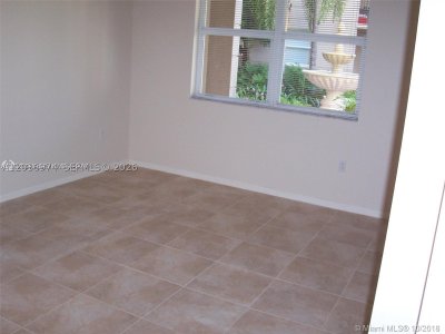 Alquiler de apartamento en Porto Bellagio 3113