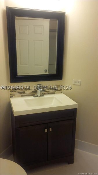 Alquiler de apartamento en Porto Bellagio 3113