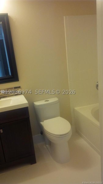 Alquiler de apartamento en Porto Bellagio 3113