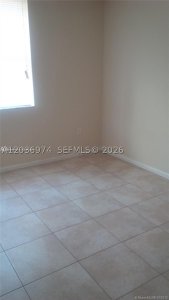 Alquiler de apartamento en Porto Bellagio 3113