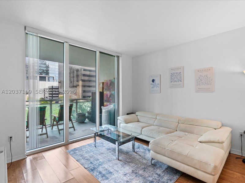 Condo for sale at The Plaza Tower I 501