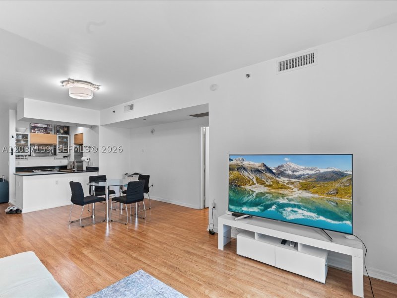 Condo for sale at The Plaza Tower I 501