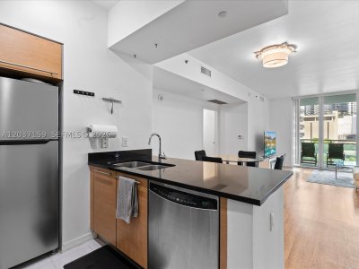 Comprar apartamento en The Plaza Tower I 501