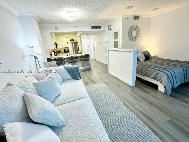 Property photo # 6