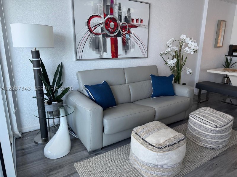 Property photo # 6