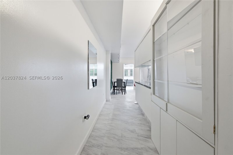Apartment for rent at Four Ambassadors 764
