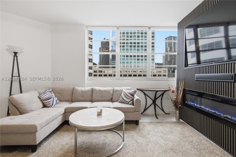 Apartment for rent at Four Ambassadors 764