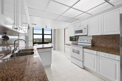 Comprar apartamento en Tower House 1401